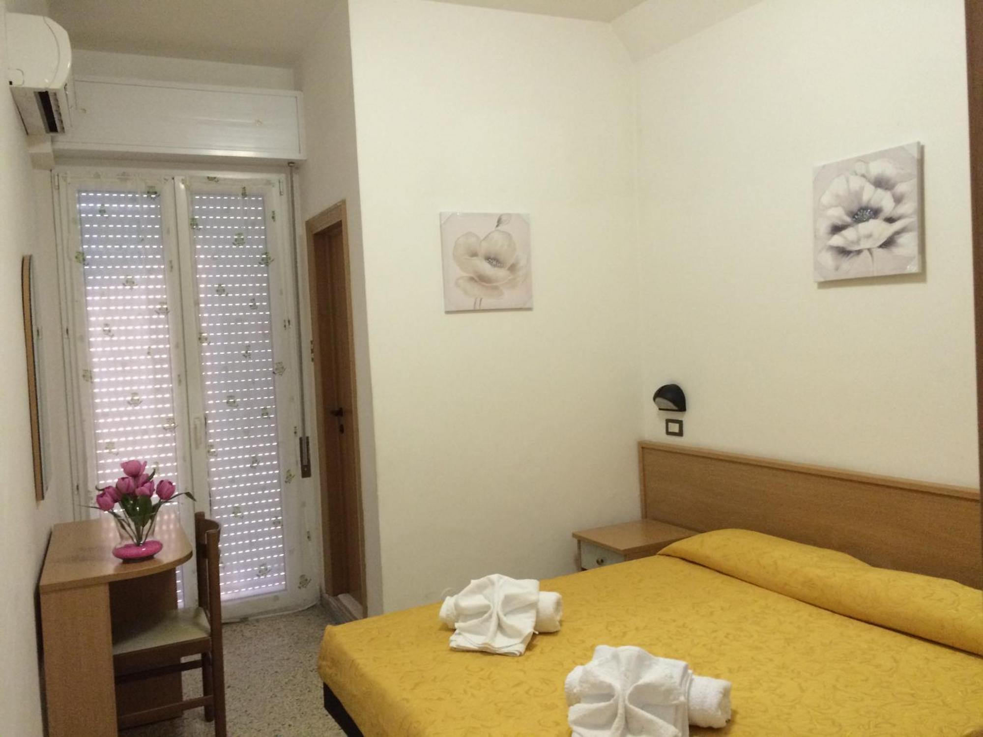 Hotel Euromar Rimini Esterno foto