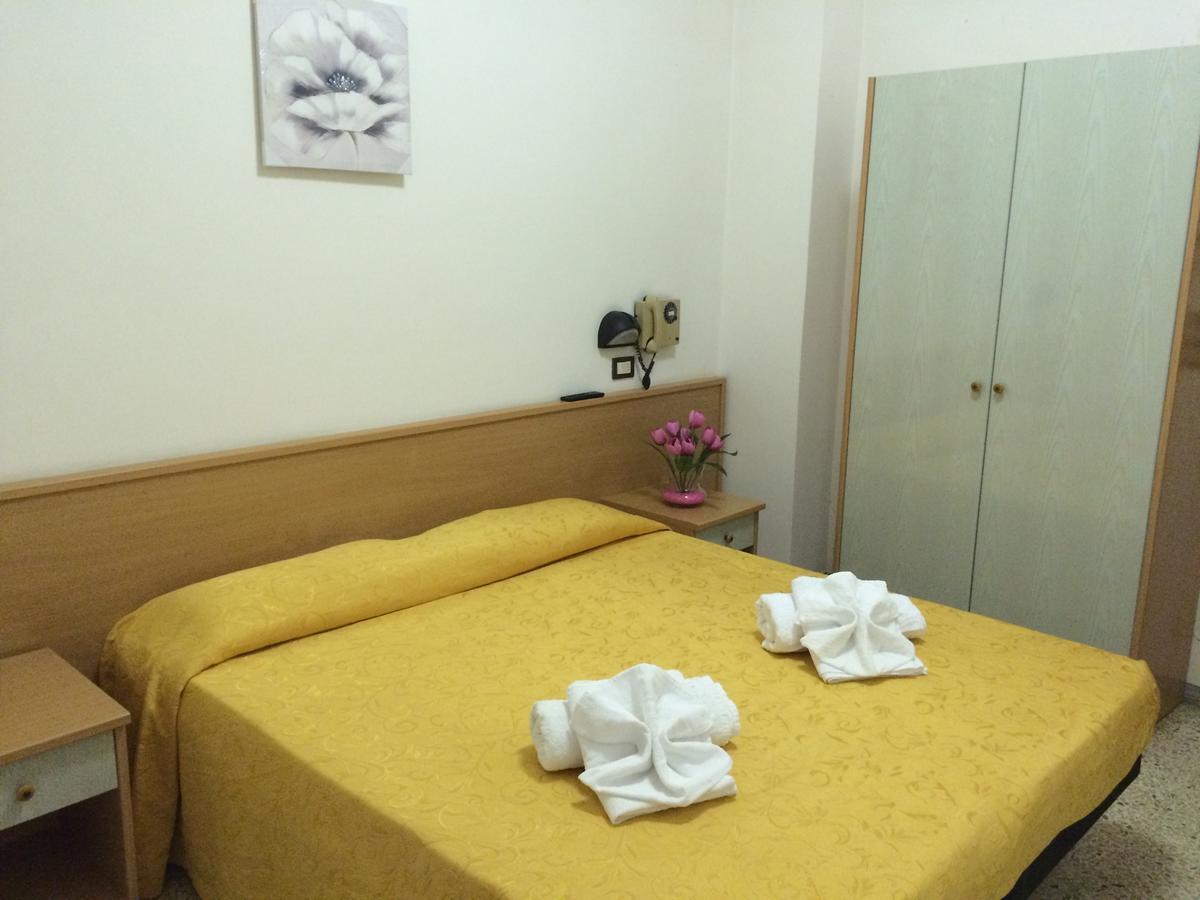 Hotel Euromar Rimini Esterno foto