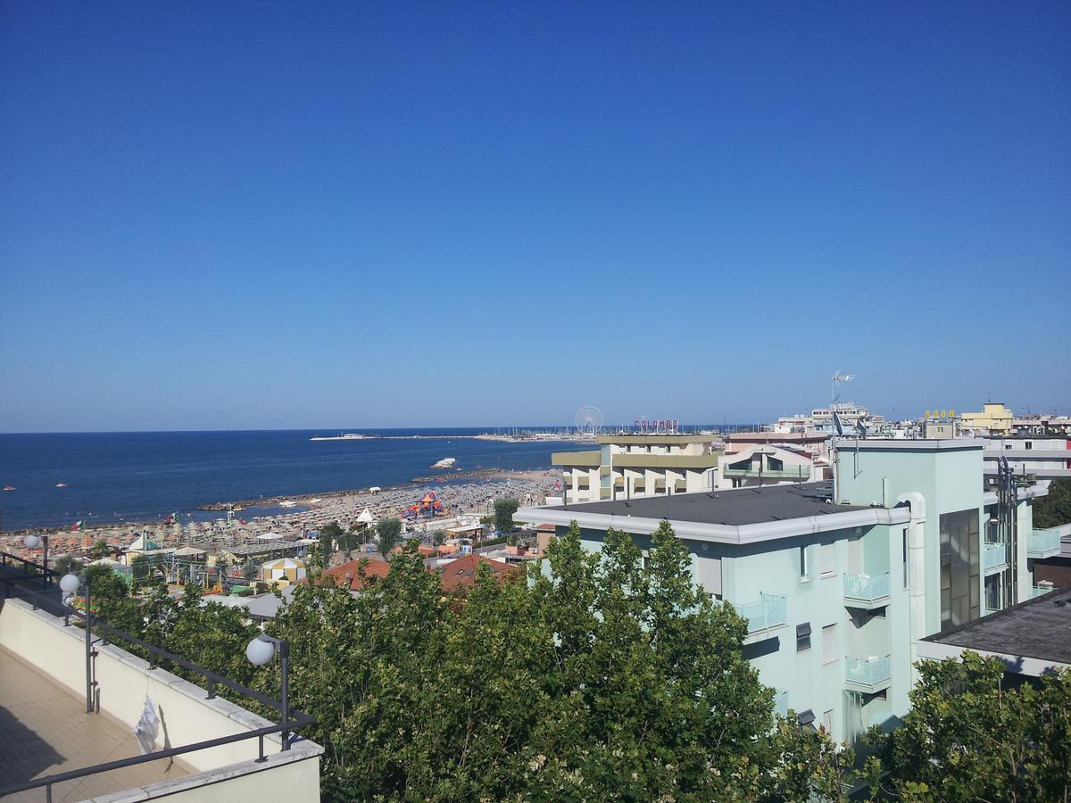 Hotel Euromar Rimini Esterno foto