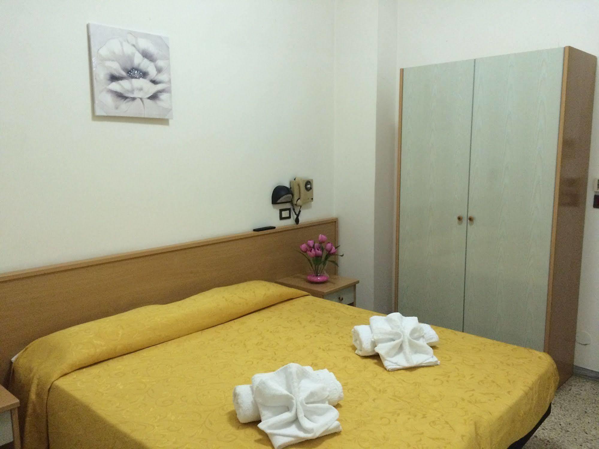 Hotel Euromar Rimini Esterno foto