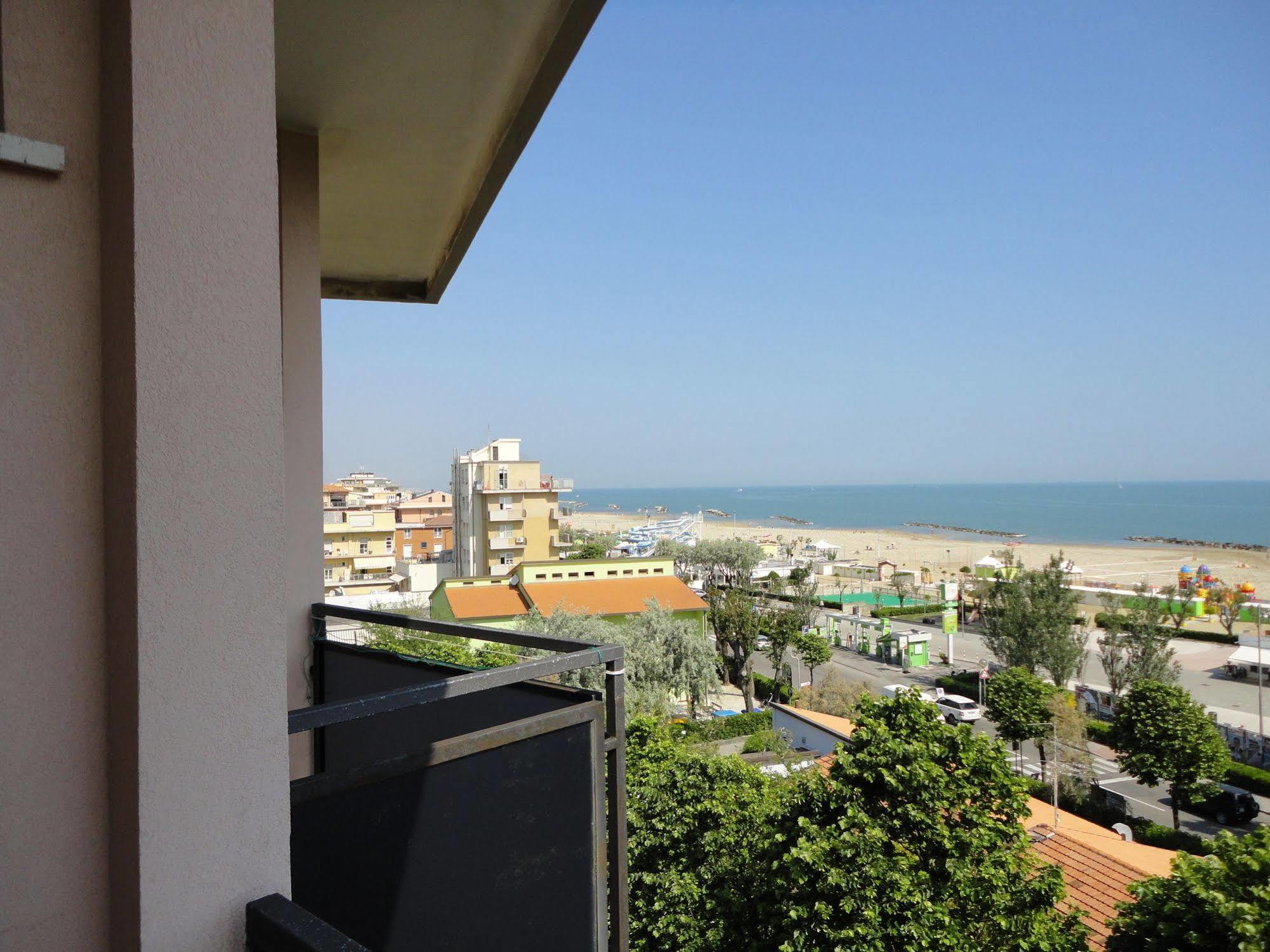 Hotel Euromar Rimini Esterno foto