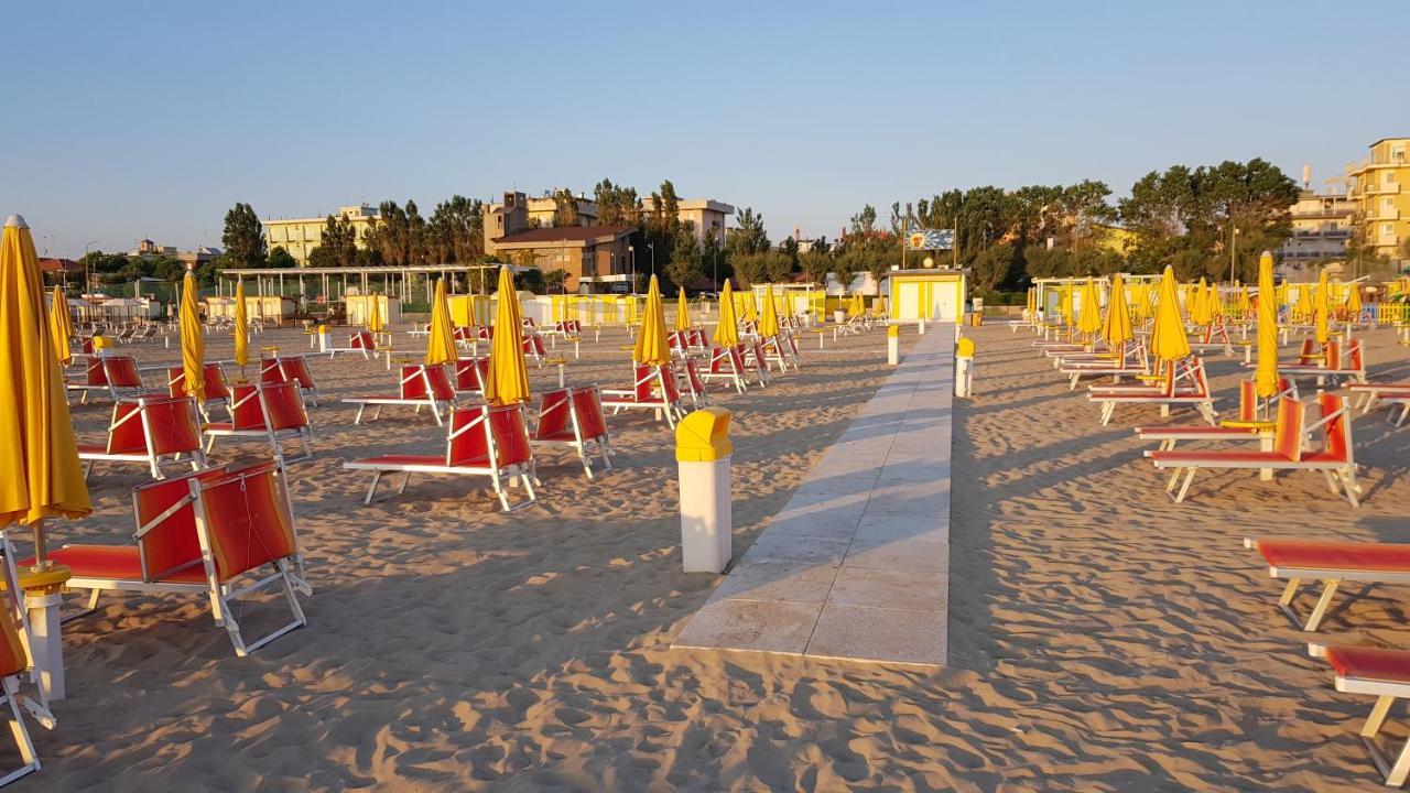 Hotel Euromar Rimini Esterno foto